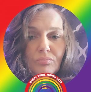 Meet your Posher, Angie